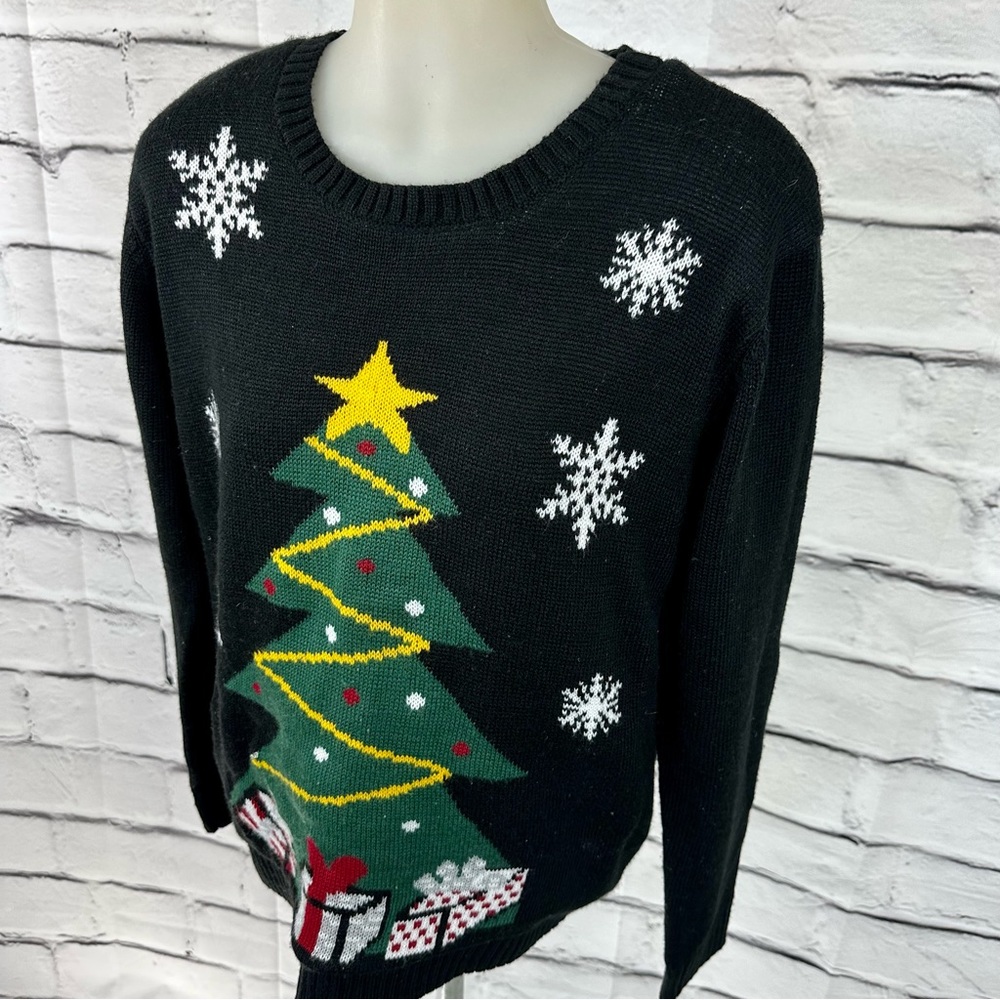 LOVE BY DESIGN Sweater Light Up Christmas Tree Black Green size Large - Picture 3 of 13